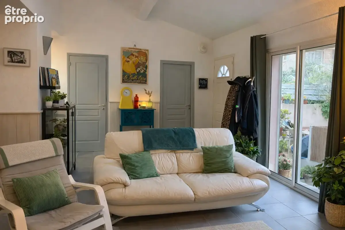 RARE À LA VENTE   Au pied des plages, quartier Saint-Elme - photo 3