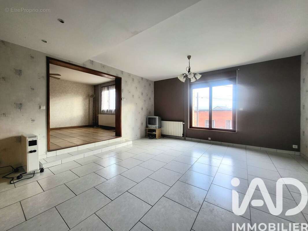 Photo 3 - Maison à VILLERS-SEMEUSE