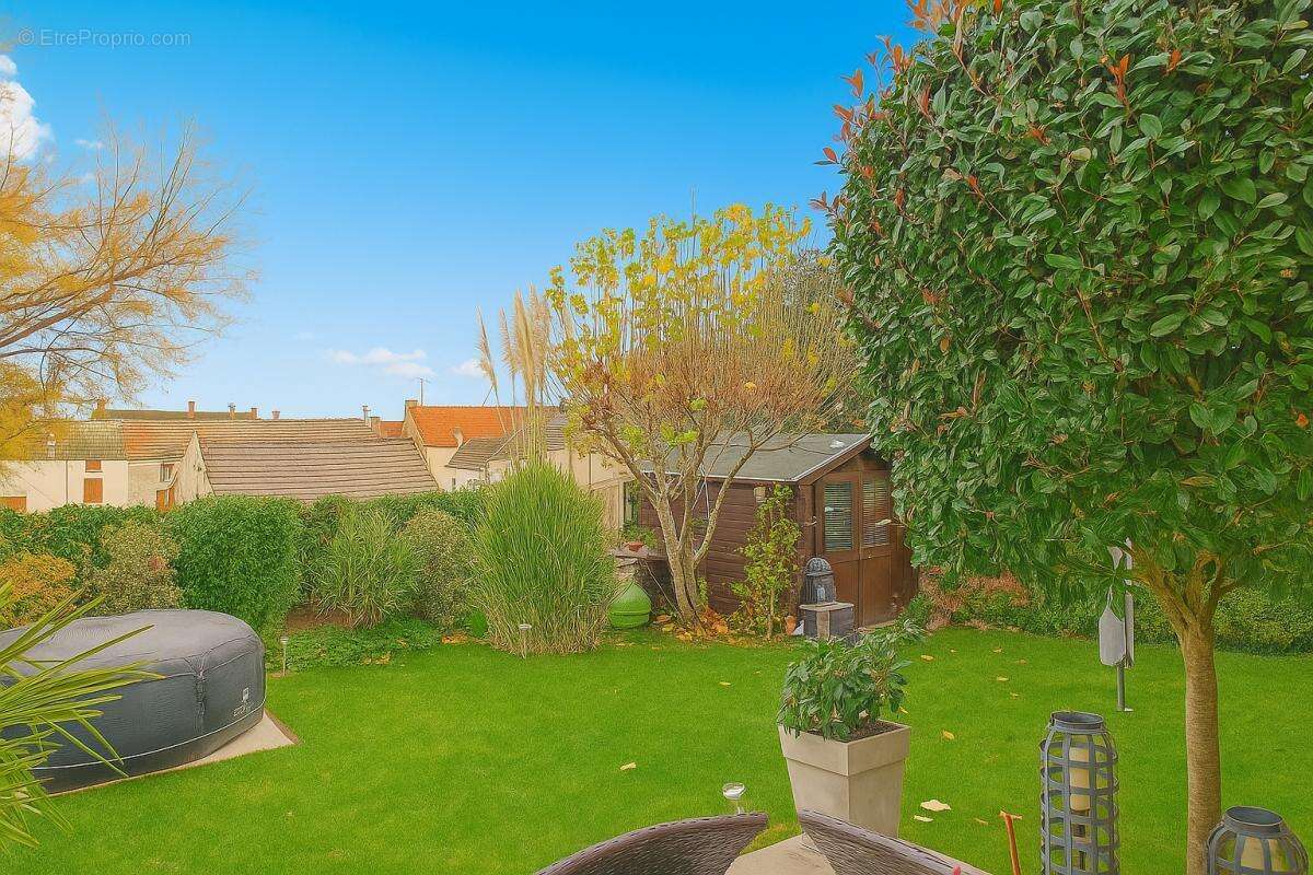 Maison à ECQUEVILLY