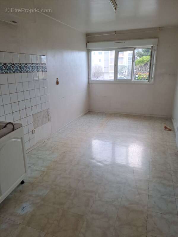 Photo 3 - Appartement à MARSEILLE-8E