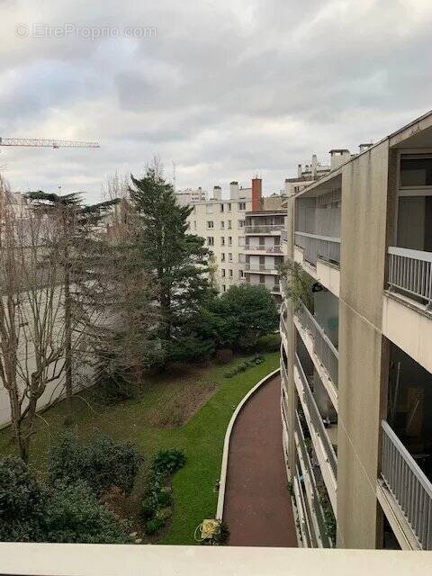 Appartement à PARIS-12E
