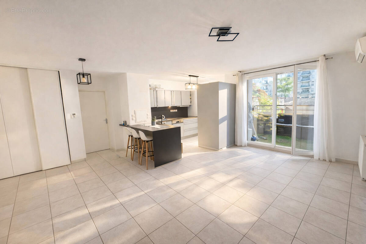 Appartement à VENISSIEUX