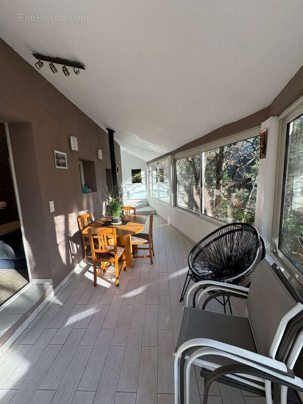 Maison à EVENOS