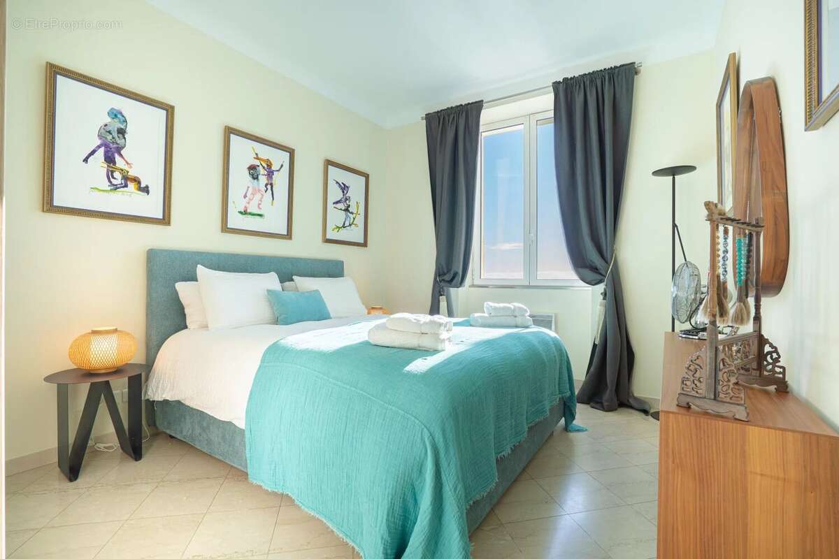 Appartement à BEAUSOLEIL