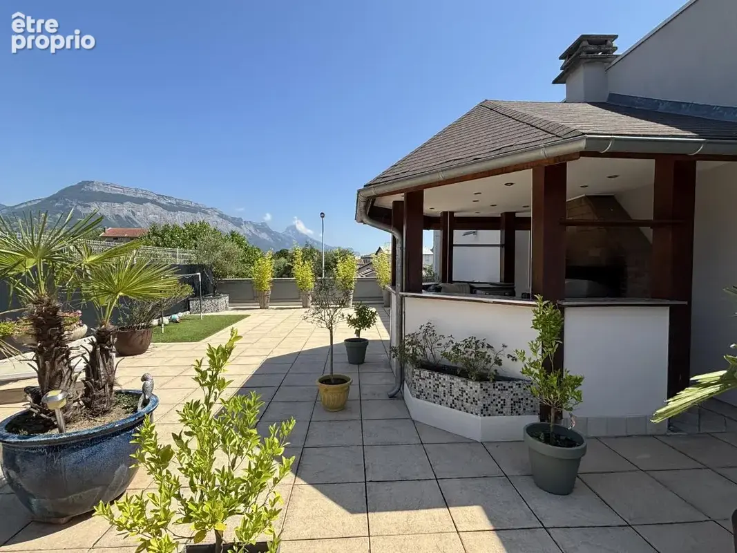 Appartement à SAINT-MARTIN-D'HERES