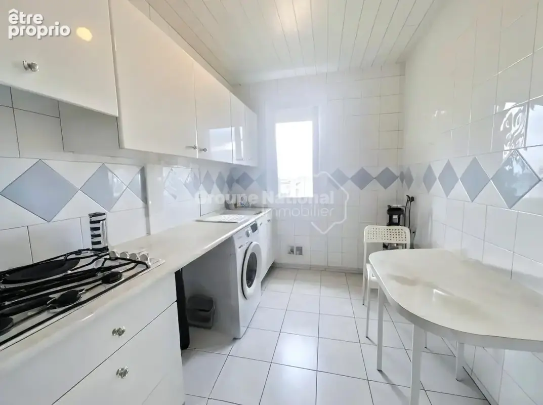 Appartement Marseille 4 pièce(s) 65.57 m2 - photo 4