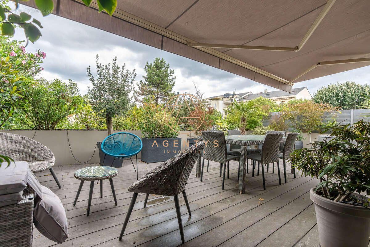 Appartement à LE PERREUX-SUR-MARNE