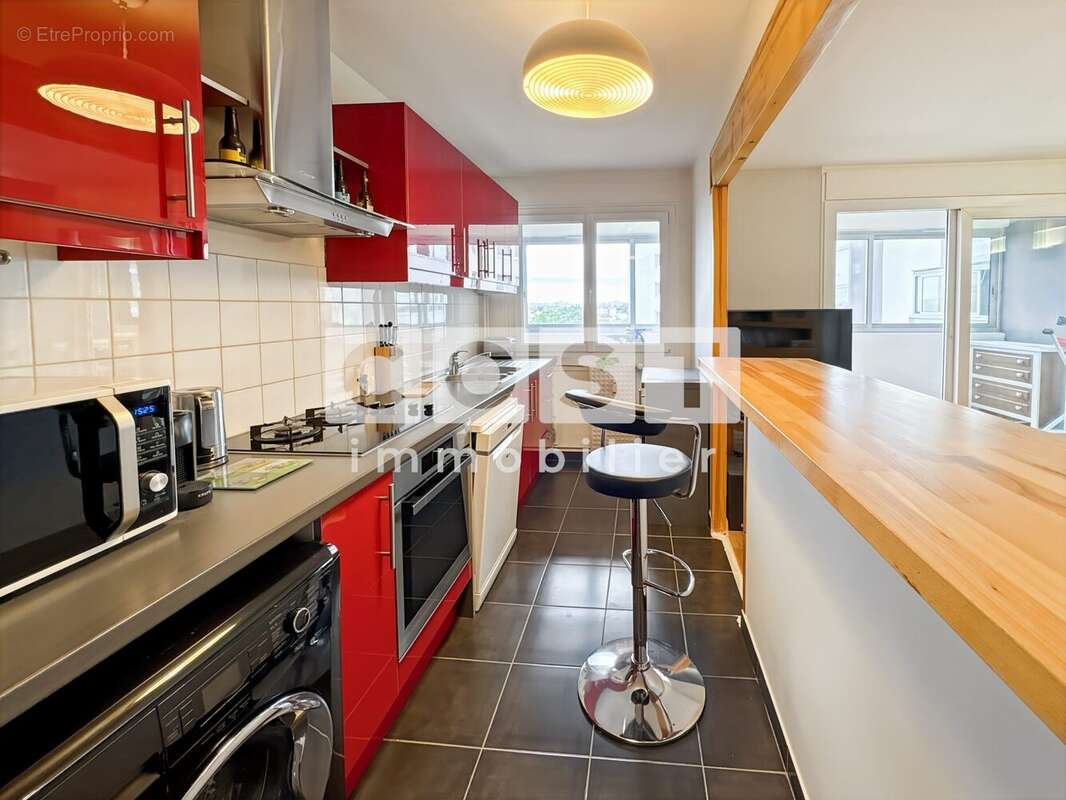 Appartement à GENNEVILLIERS