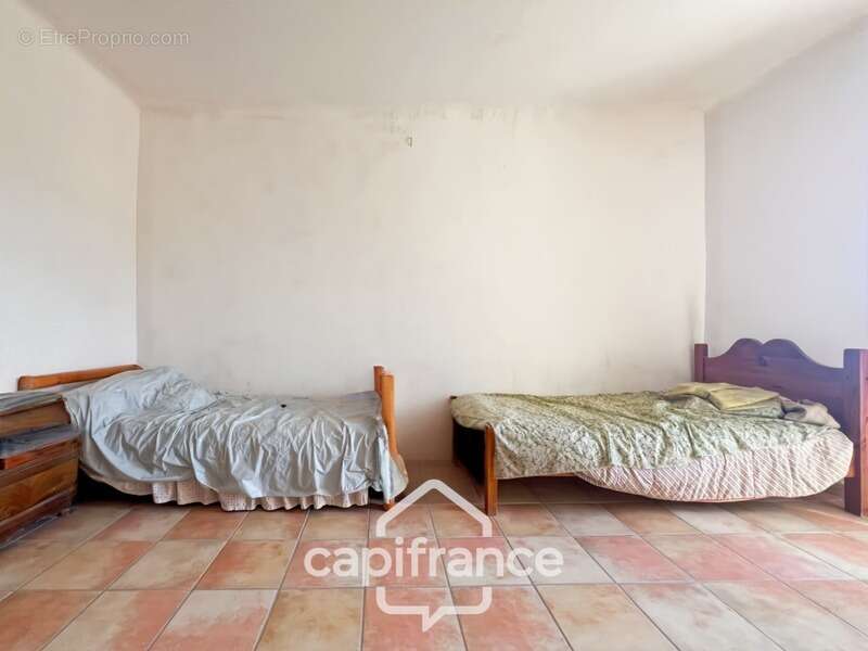 Maison à CAMPS-LA-SOURCE