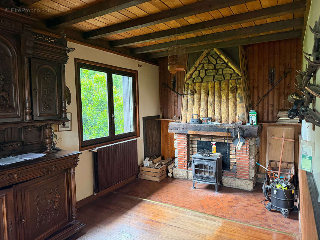 Maison à MONTFAUCON