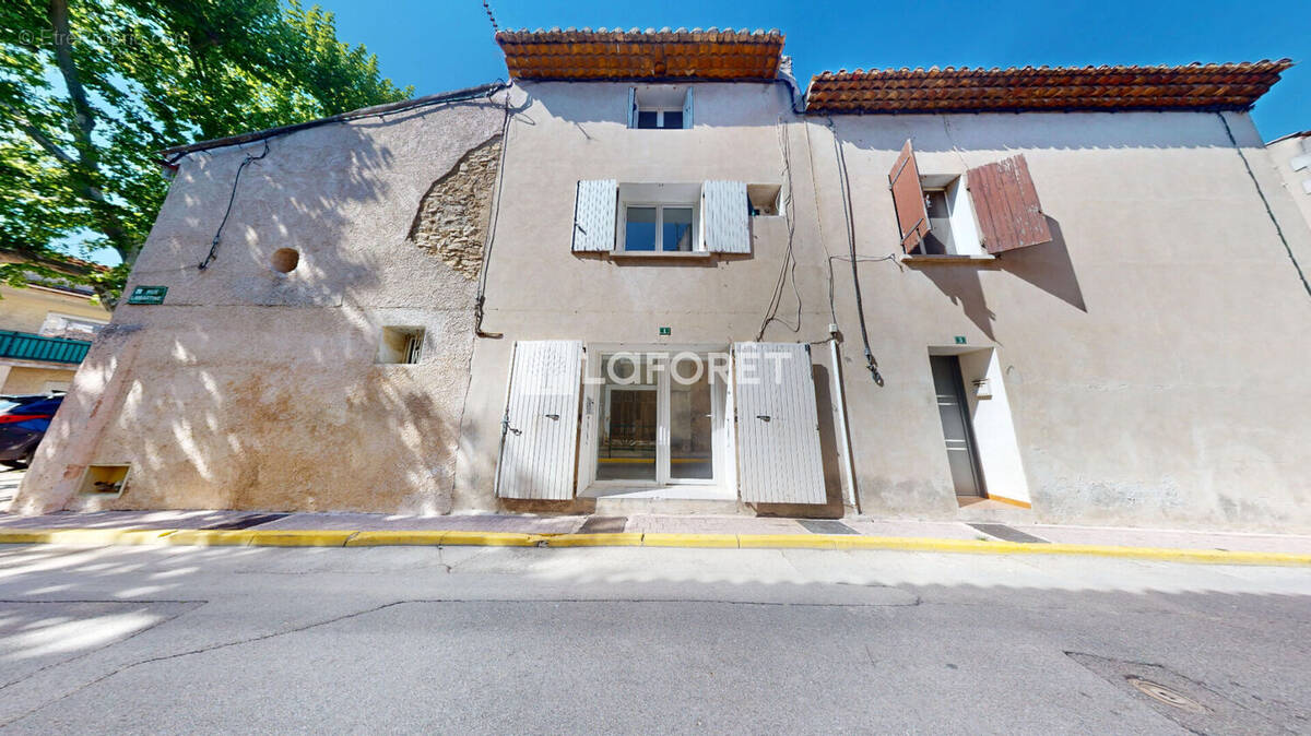 Maison à LA FARE-LES-OLIVIERS