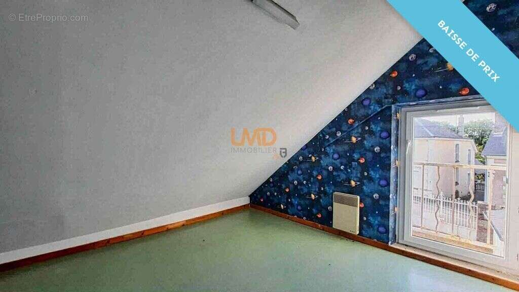 Maison à PRUNAY-CASSEREAU