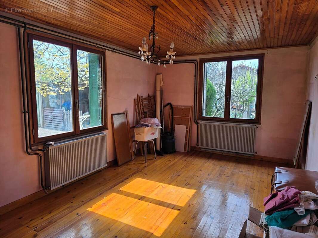 Maison à BOURG-DE-PEAGE