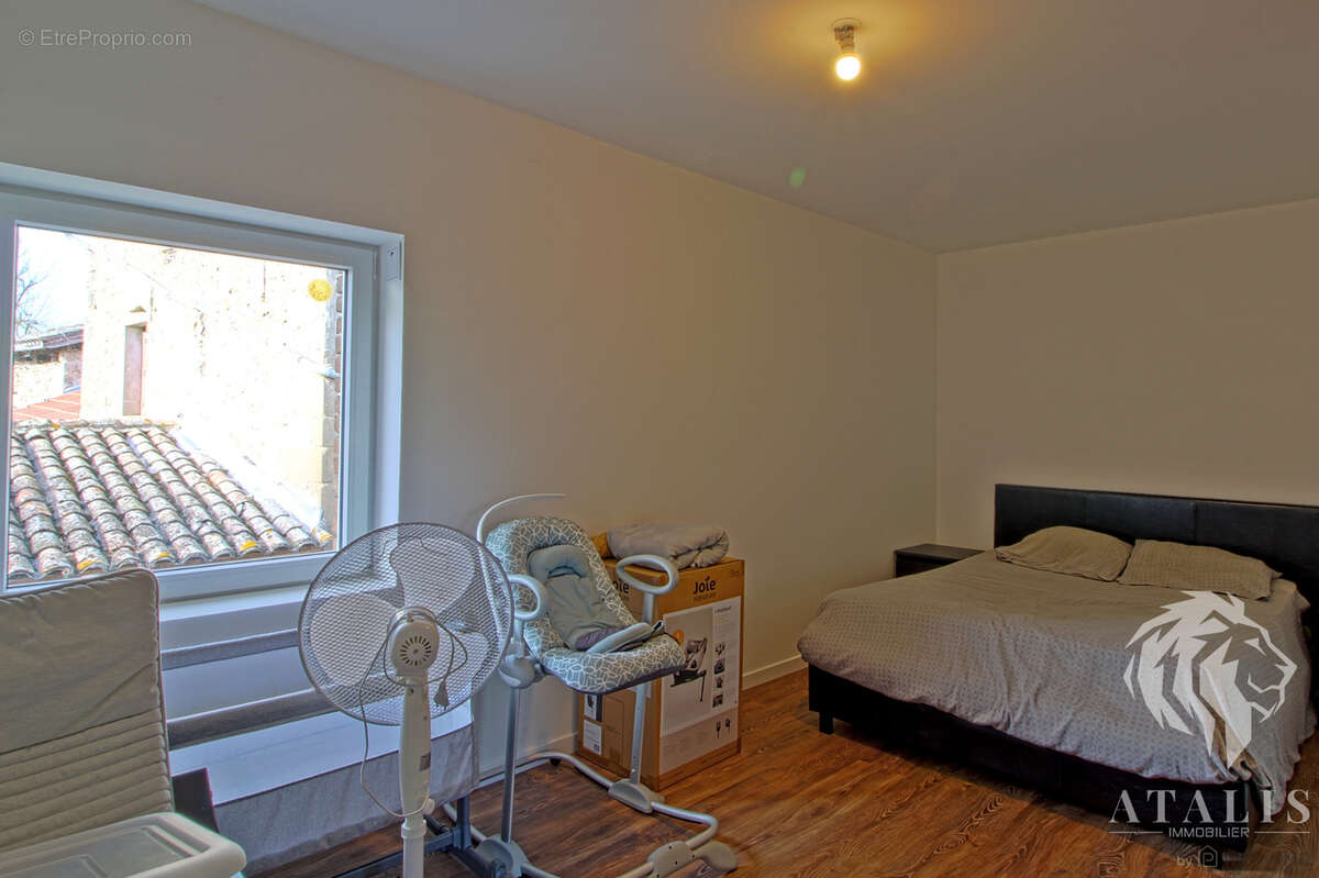 Maison à SAINT-LATTIER