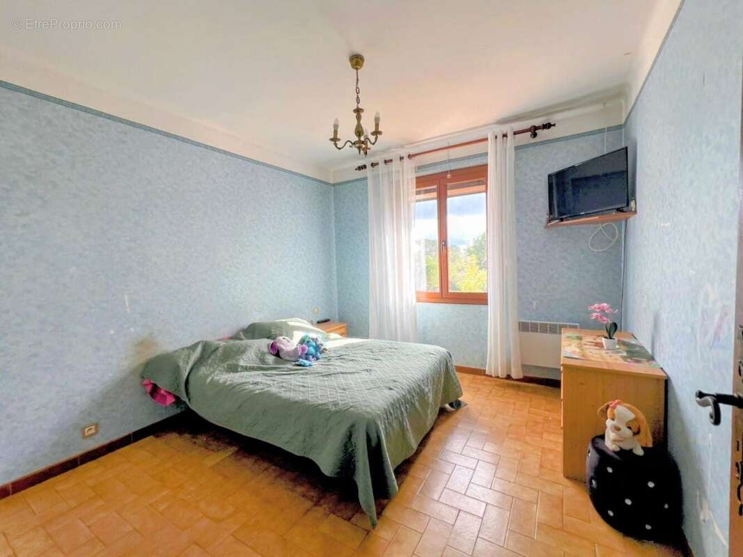 Maison à CUERS
