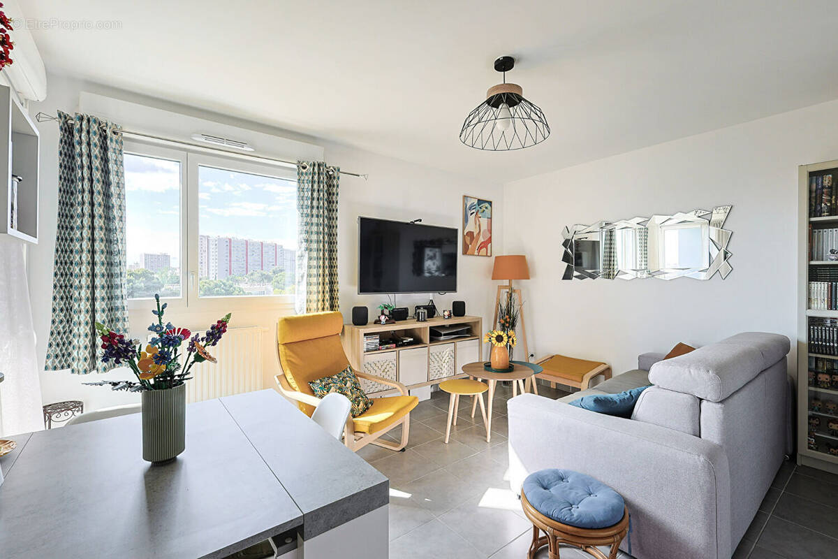 Appartement à MARSEILLE-13E