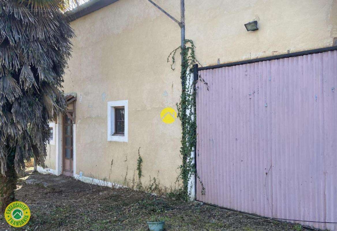 Maison à GRUN-BORDAS