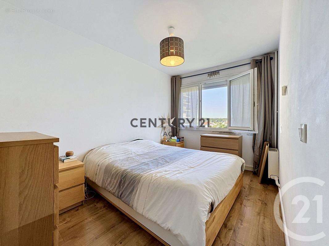 Appartement à MAISONS-ALFORT