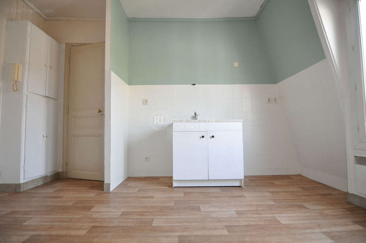 Appartement à PARIS-12E