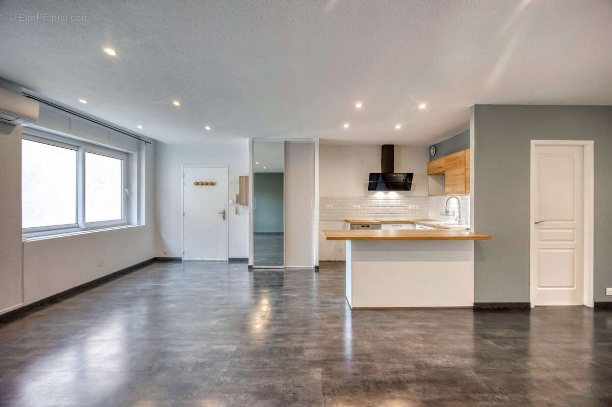 Appartement à MOIRANS