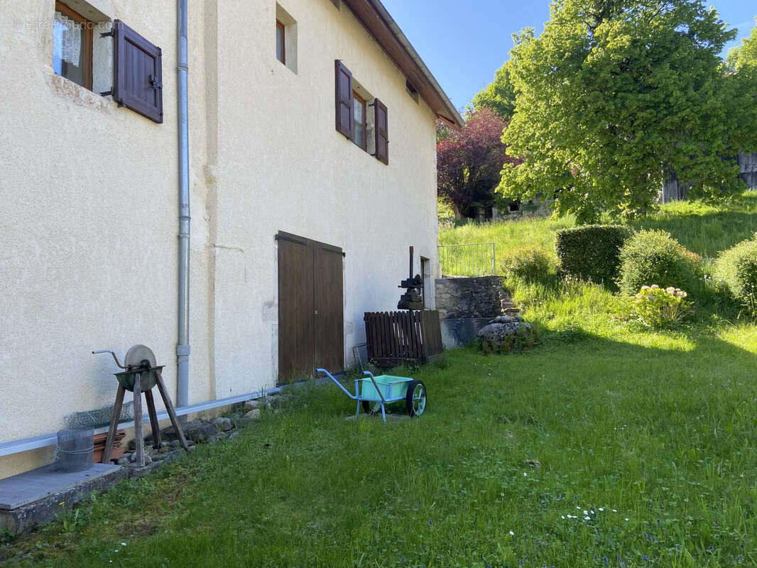 Maison à LOISIEUX