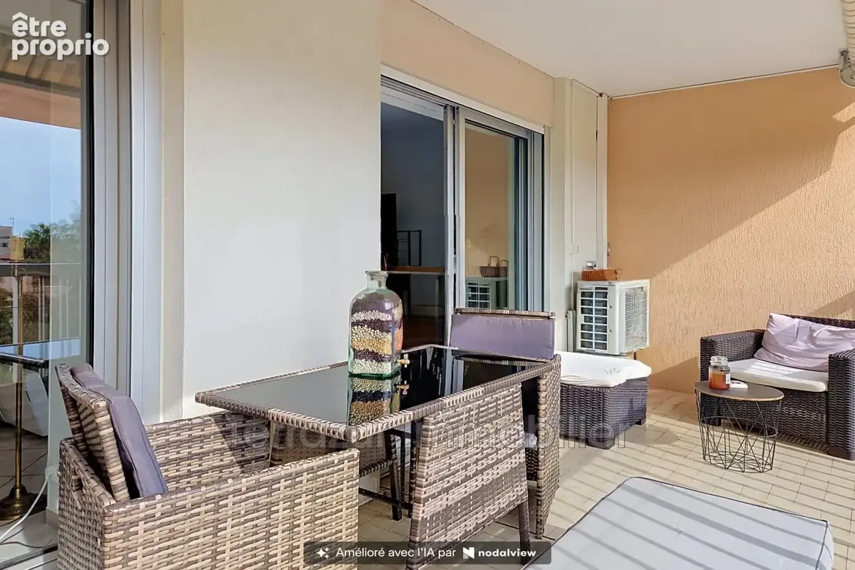 Appartement à VALLAURIS