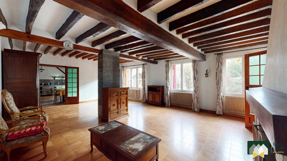 Maison à MAINVILLIERS