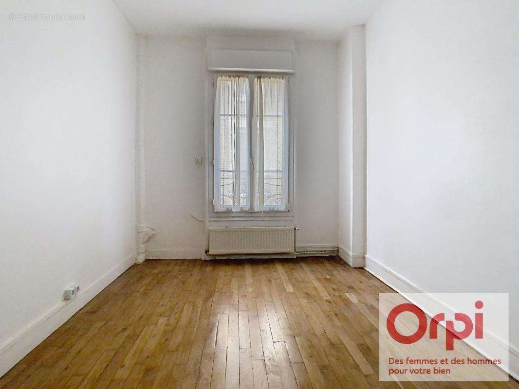 Appartement à ISSY-LES-MOULINEAUX