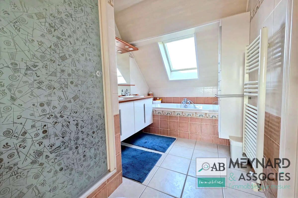 Pézarches   Maison à vendre familiale 273 m2 avec espace bien-être et sous-sol total - photo 11
