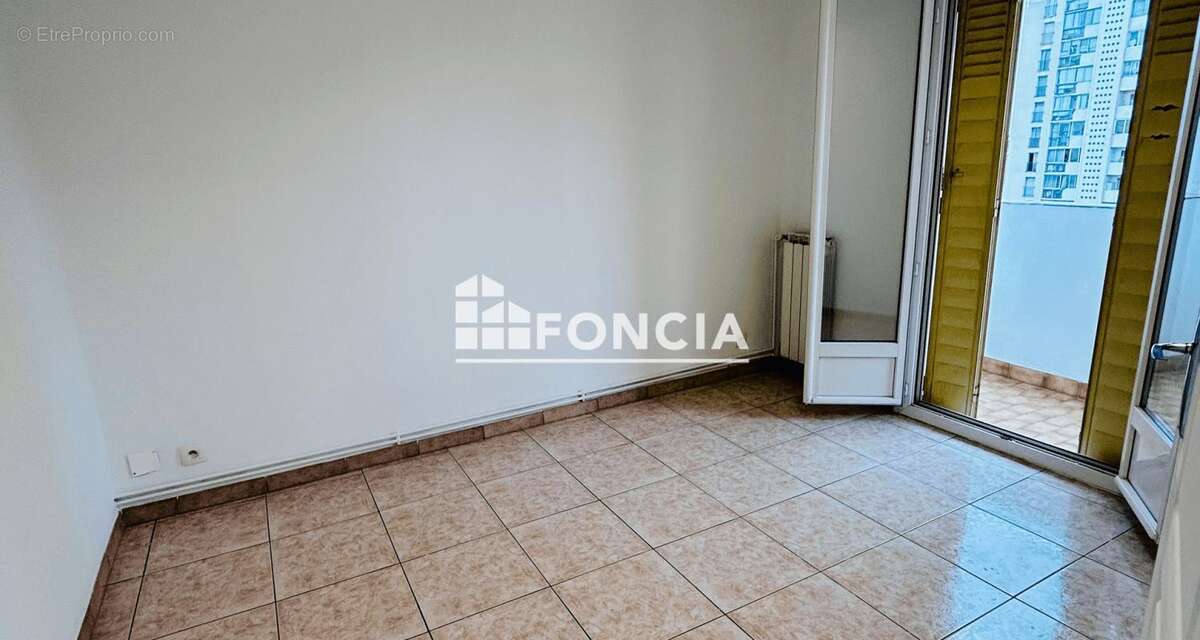 Appartement à MARSEILLE-15E