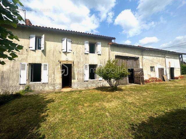Maison 87M² avec grange attenante et grand jardin – 4MIN de Sauzé Vaussais - photo 7