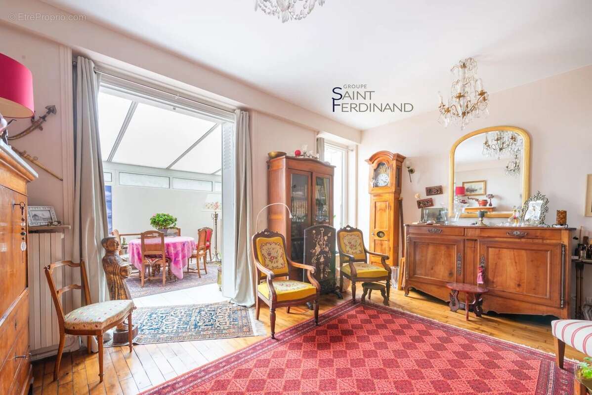 Appartement à BOULOGNE-BILLANCOURT