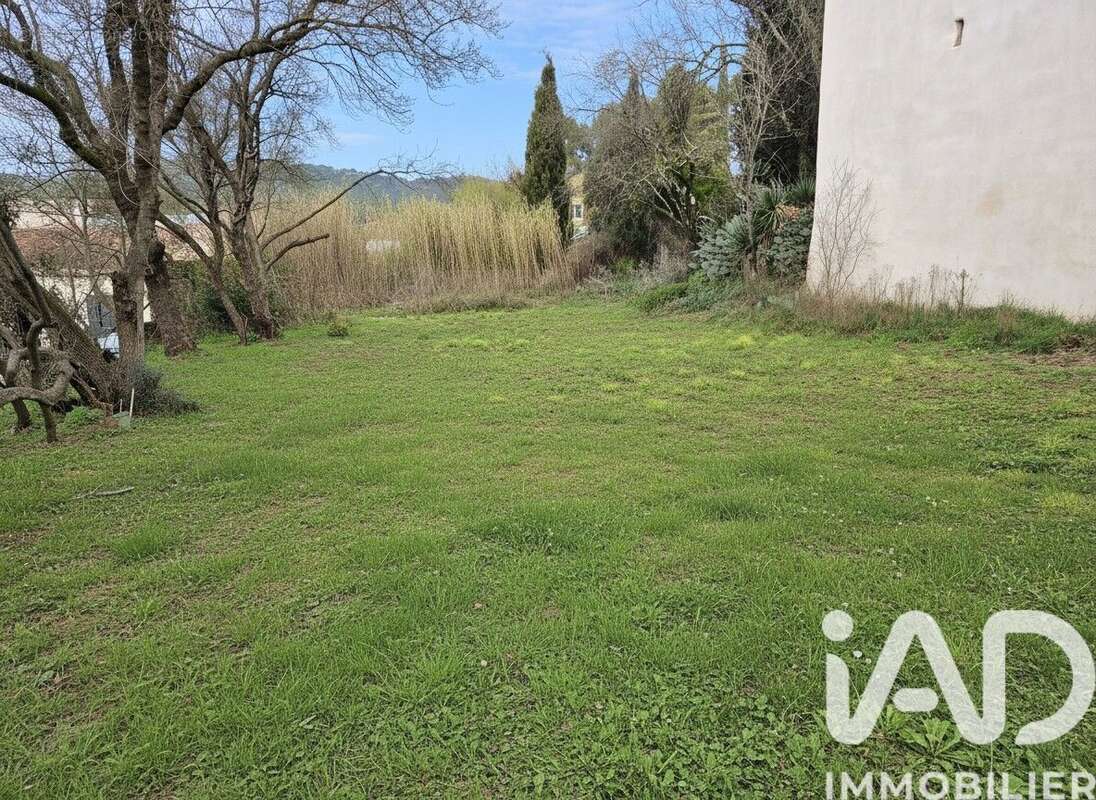 Photo 6 - Maison à LAUDUN-L'ARDOISE