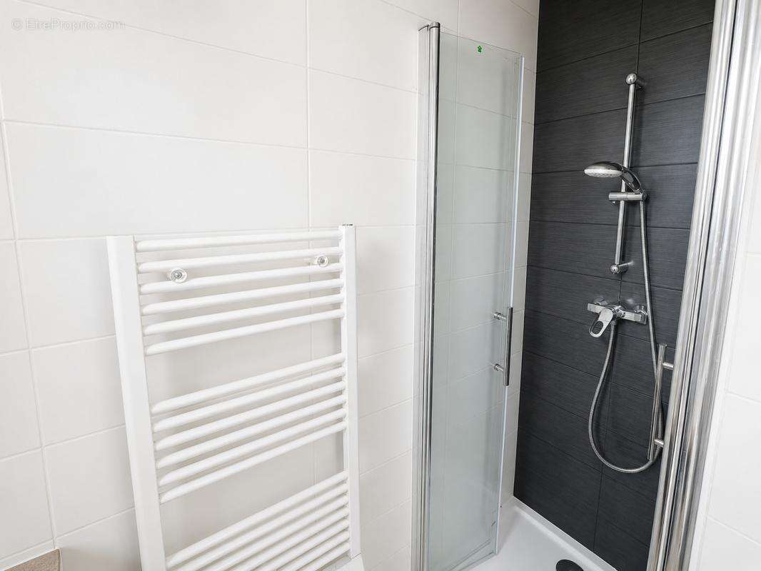 Appartement à PARIS-20E