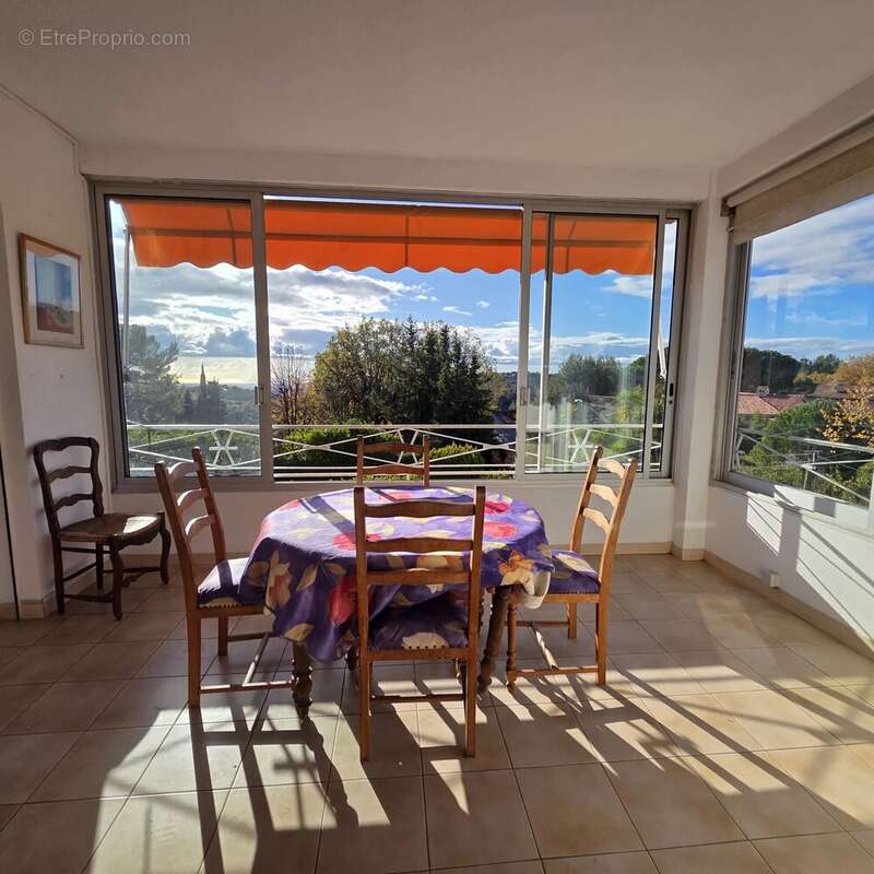 Appartement à VENCE