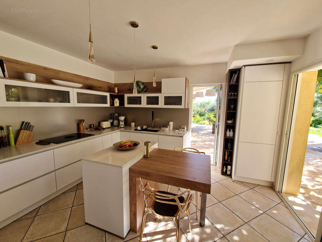 Maison à LA VALETTE-DU-VAR