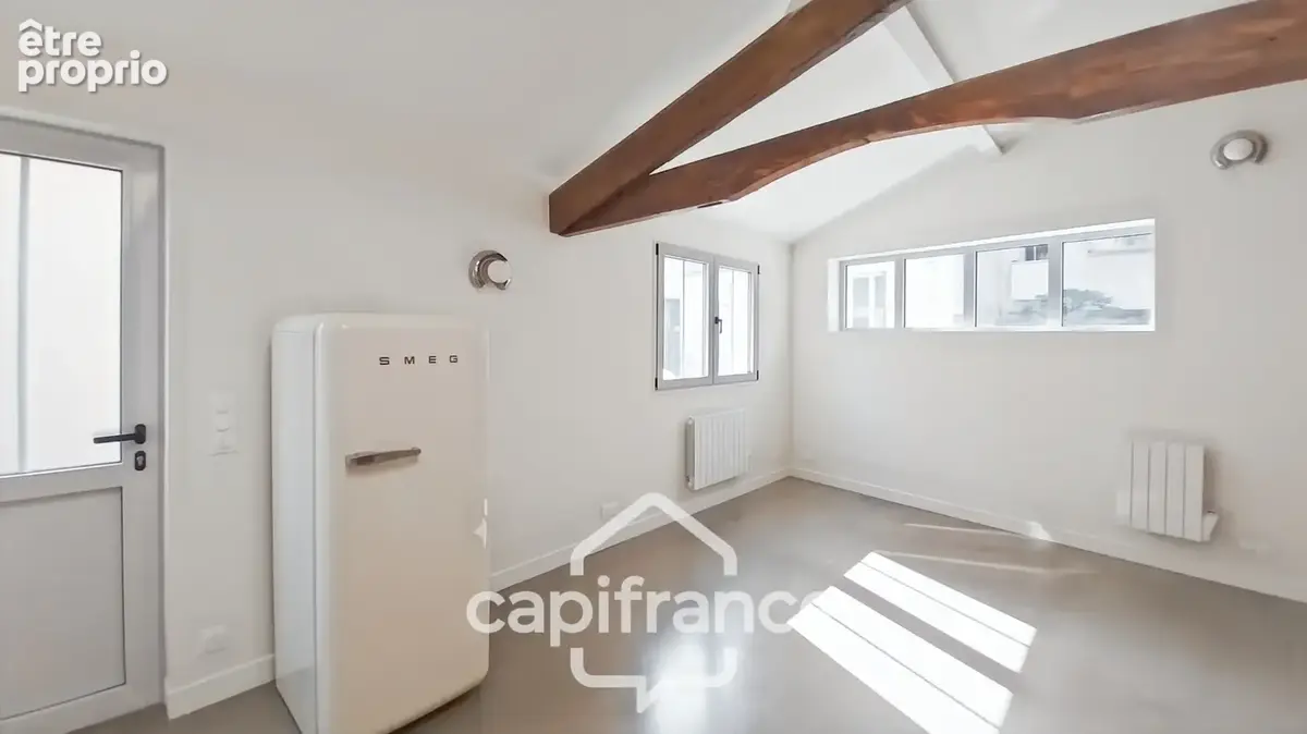 Bas de Montreuil-Limite Vincennes-8 mn RER A et L1 et L9-A vendre appartement loft esprit maison-Entièrement rénové - photo 3