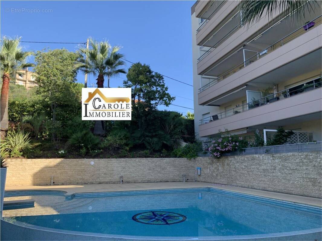 Appartement à MANDELIEU-LA-NAPOULE