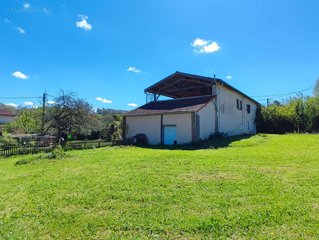 Maison avec gîte, piscine, jardin constructible et garage - photo 18