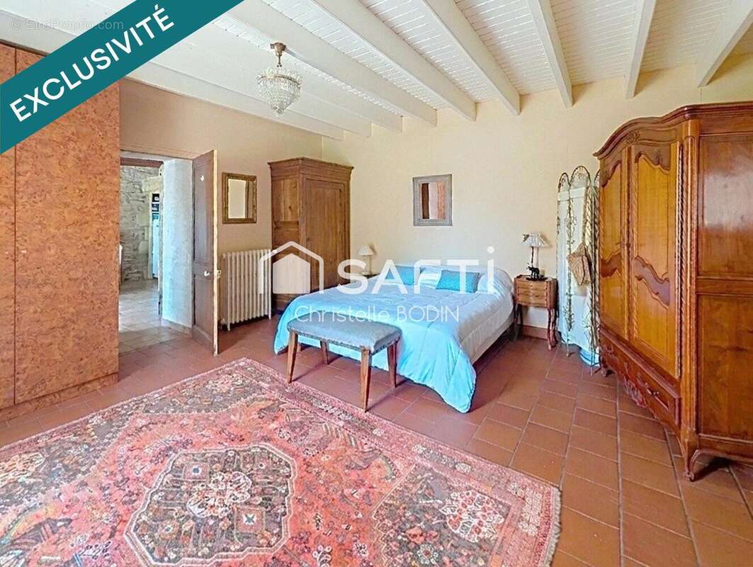 Maison 250 m² à Saint-Jean-De-Liversay  - photo 9