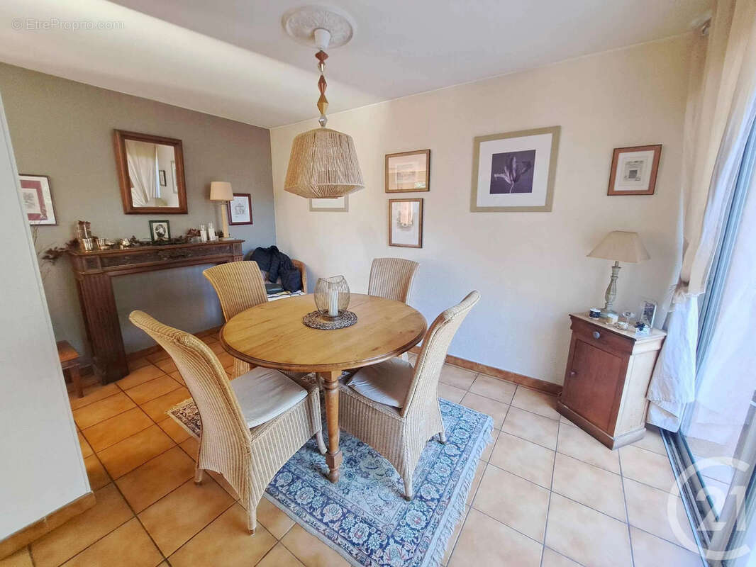 Maison à LAVERNOSE-LACASSE