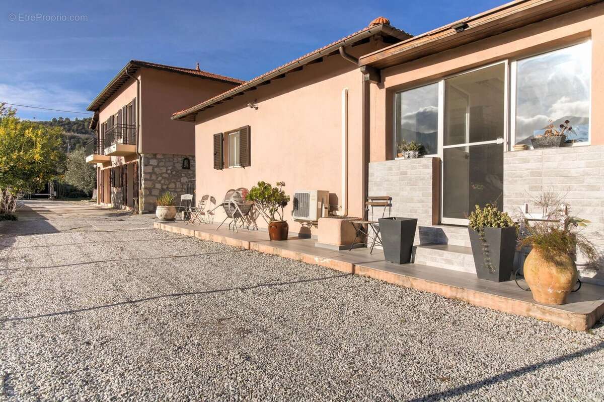 Maison à SAINT-MARTIN-DU-VAR