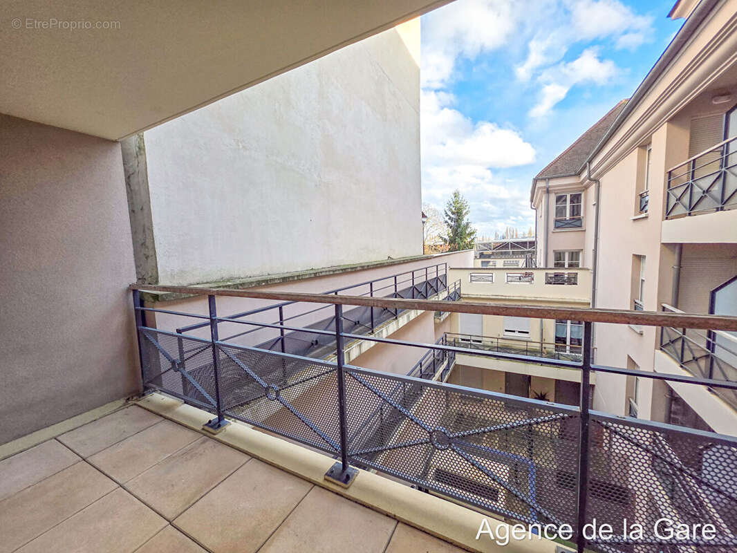 Appartement à MAISONS-LAFFITTE