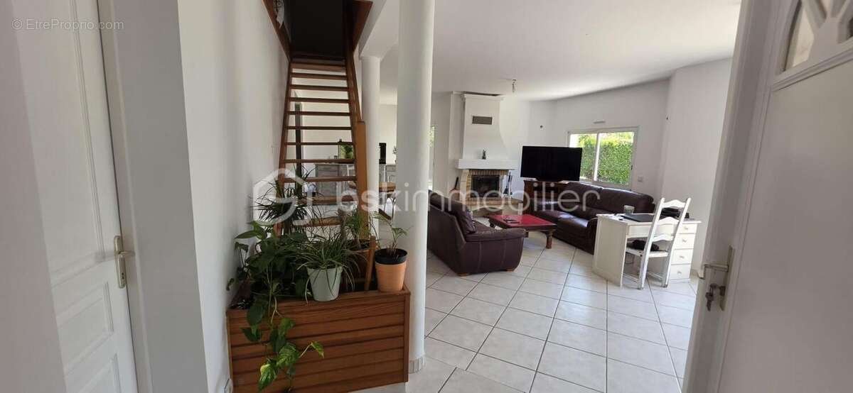 Maison 122 m² à Montardon  - photo 10