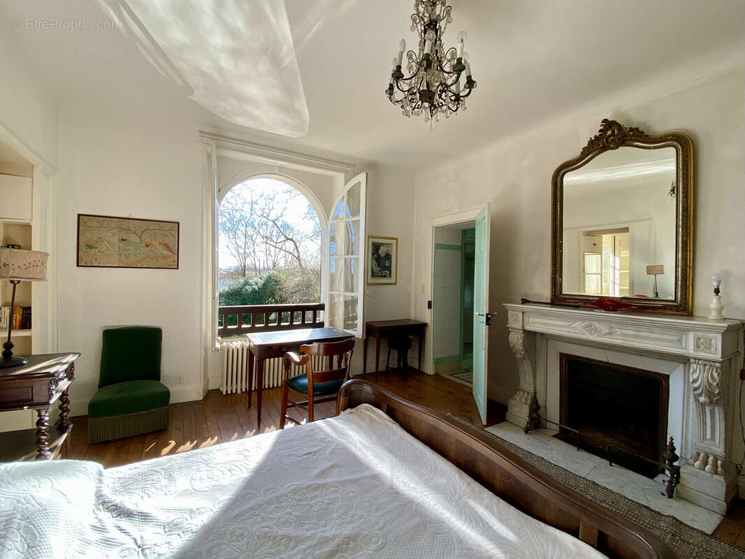 Maison à URT