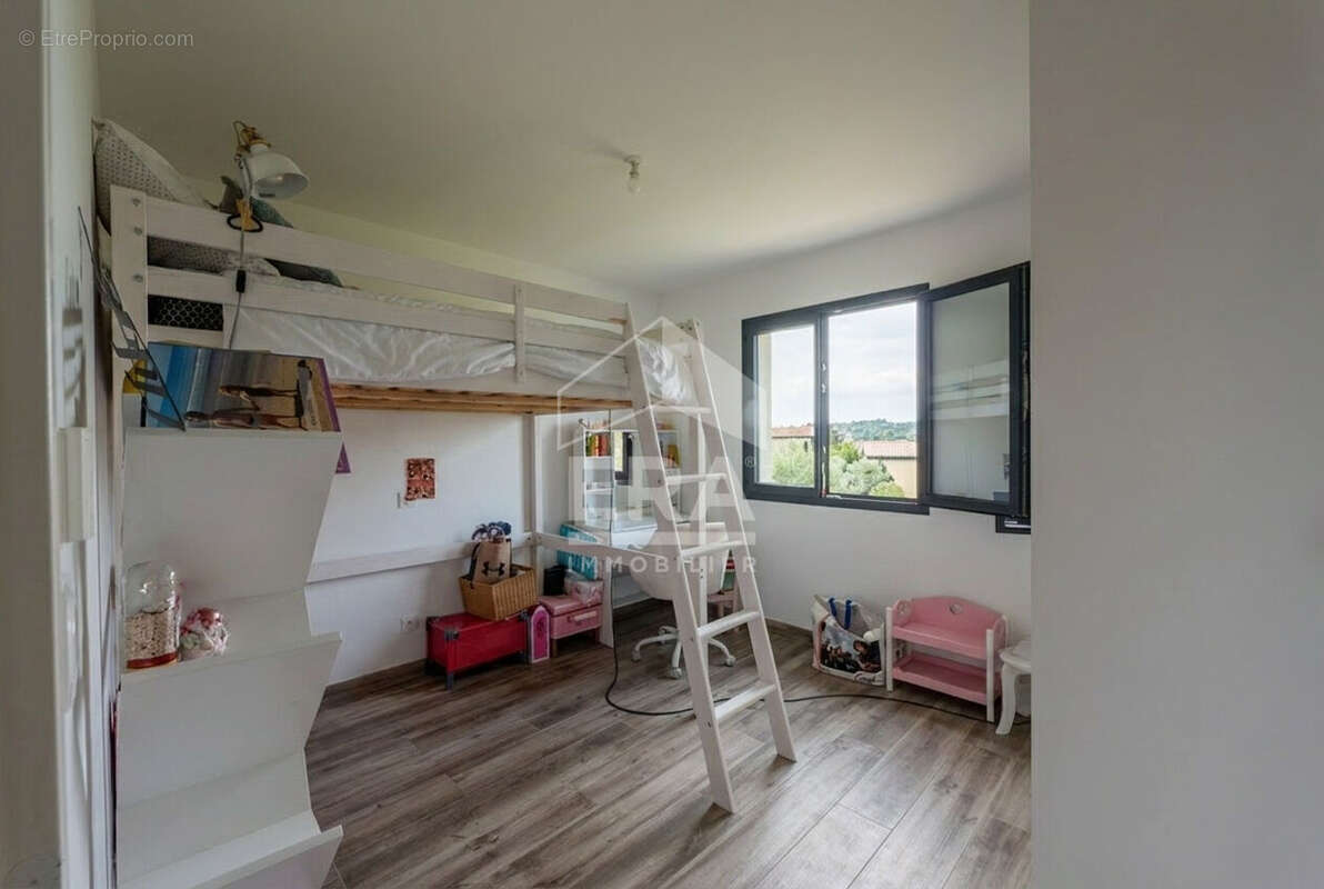 Maison à CHARLY