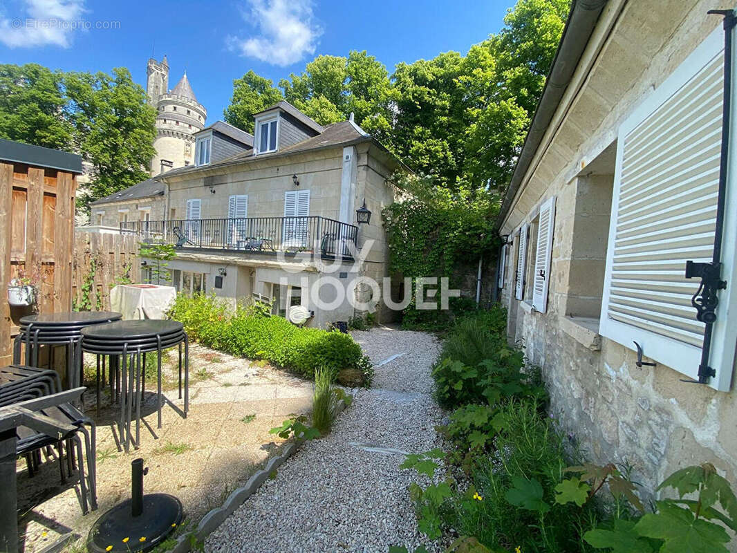 Appartement à PIERREFONDS