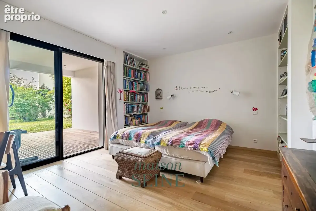 Suresnes Mont Valérien - Maison d'architecte 5 chambres avec grand jardin - Studio indépendant - Garage - photo 6