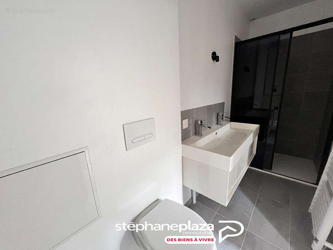 Appartement à LE MESNIL-ESNARD