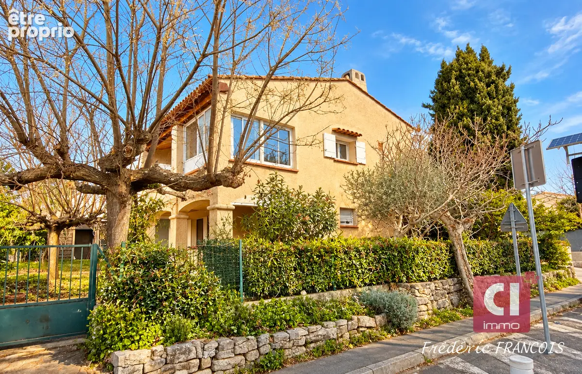 A vendre maison composée de deux logements(136 m²) à GAREOULT - photo 2